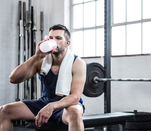 Молоко для мышц: польза, как и когда употреблять